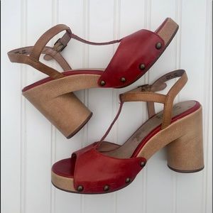 Miz Mooz Red Open Toed Platform Sandals!